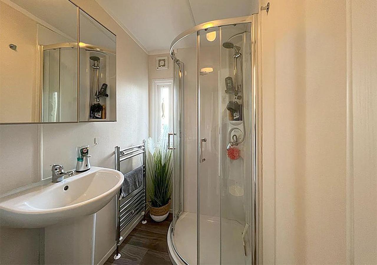 Chalet Am See Lathum Ngoại thất bức ảnh